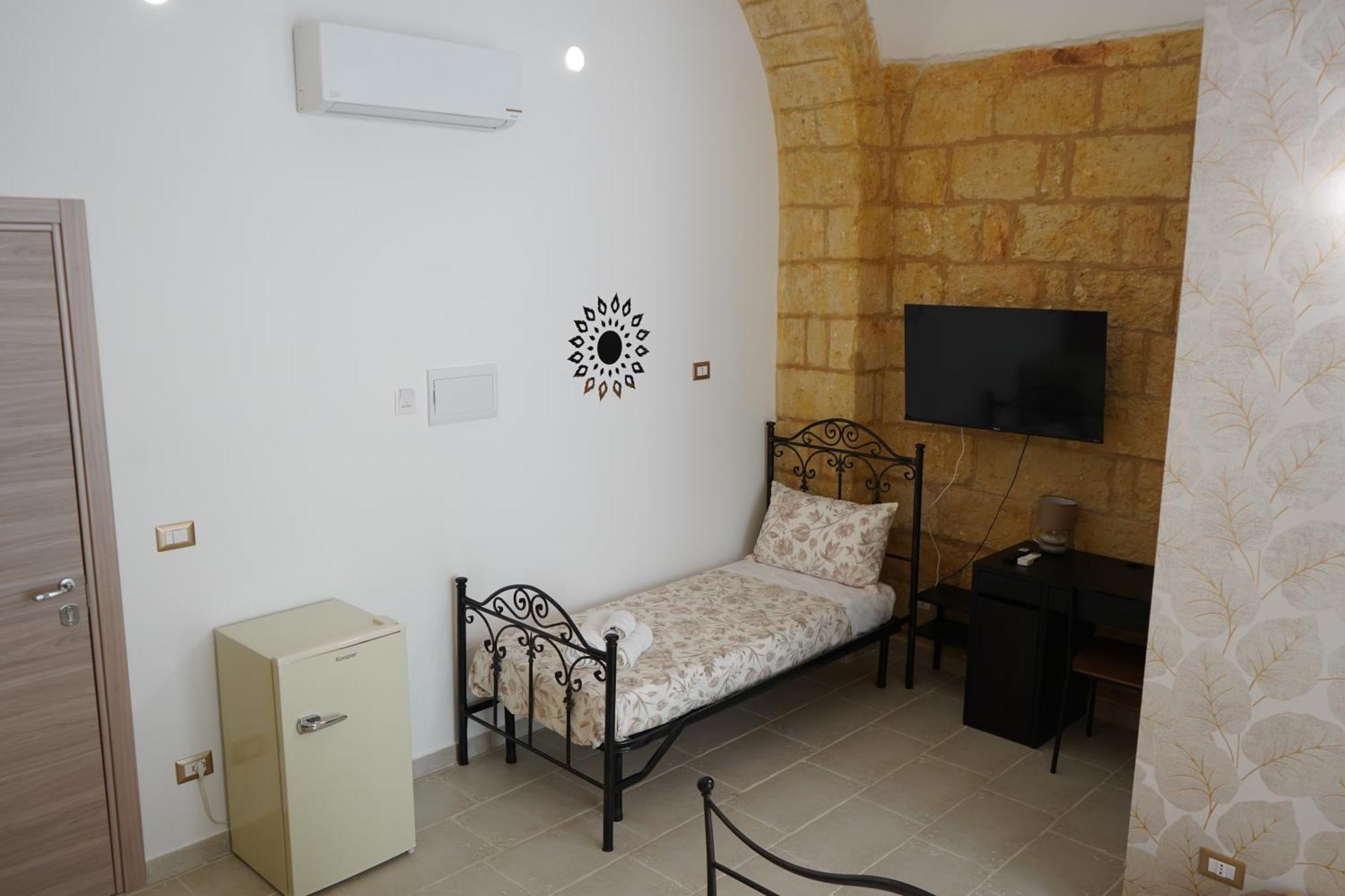 Dimora Antomarti Hotell Bari Exteriör bild