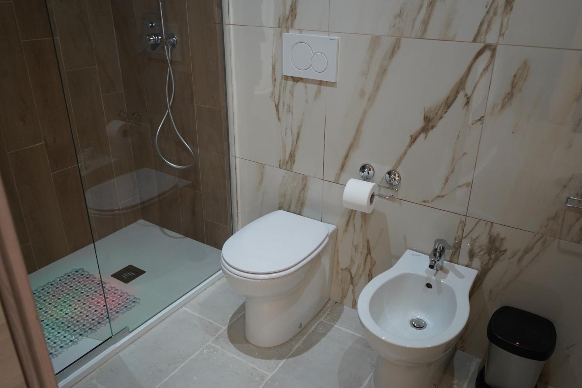 Dimora Antomarti Hotell Bari Exteriör bild